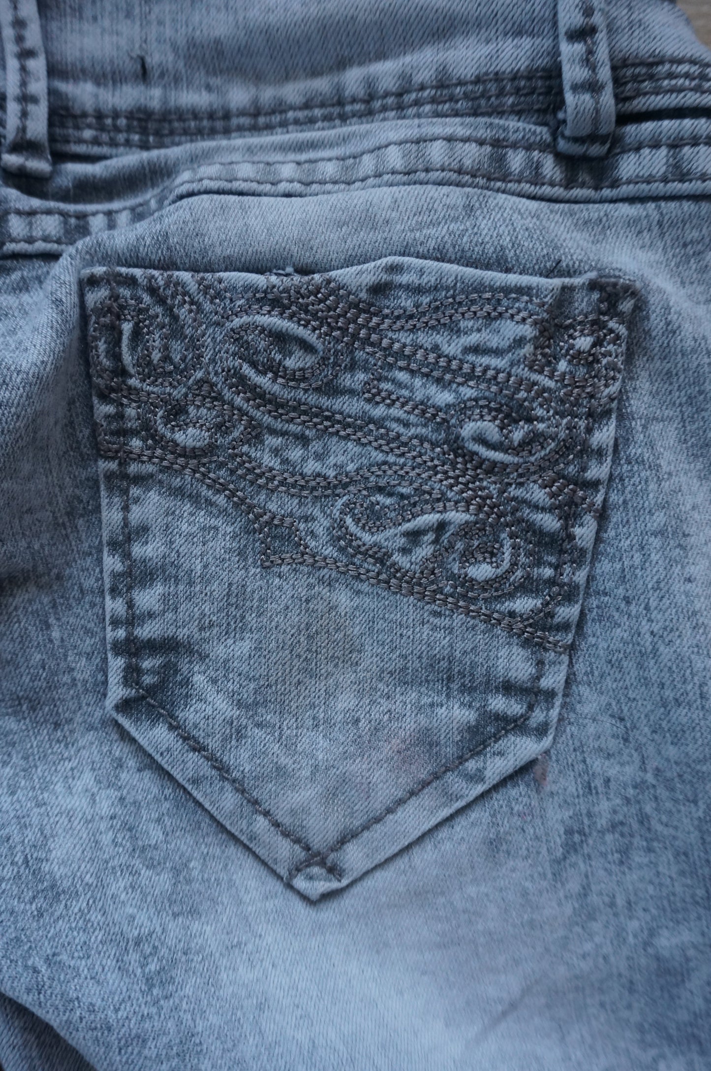 Vintage Bongo Grey Ultra Low Rise Jeans - Size 0