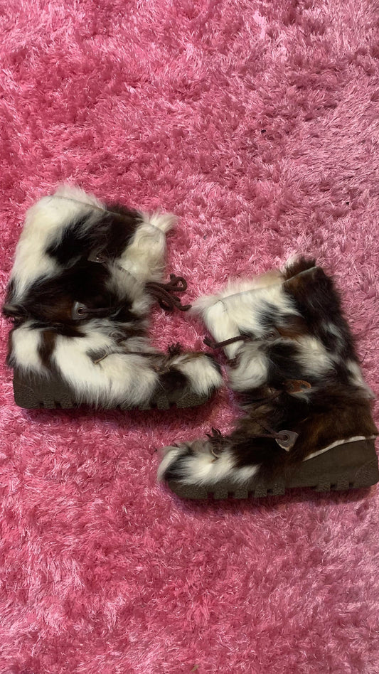 Vintage Brown and Cream Winter Boots