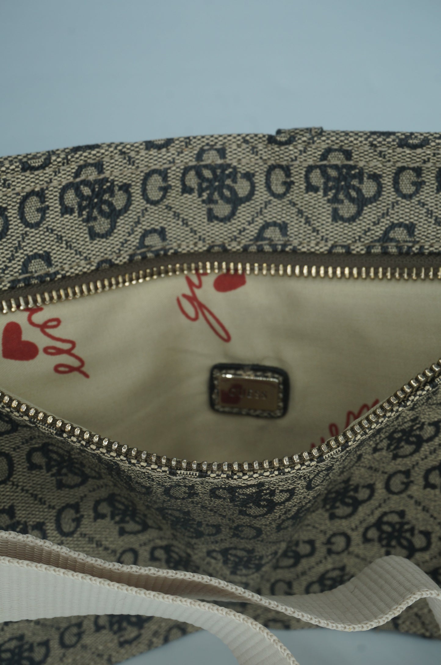 Guess vintage monogram belt bag
