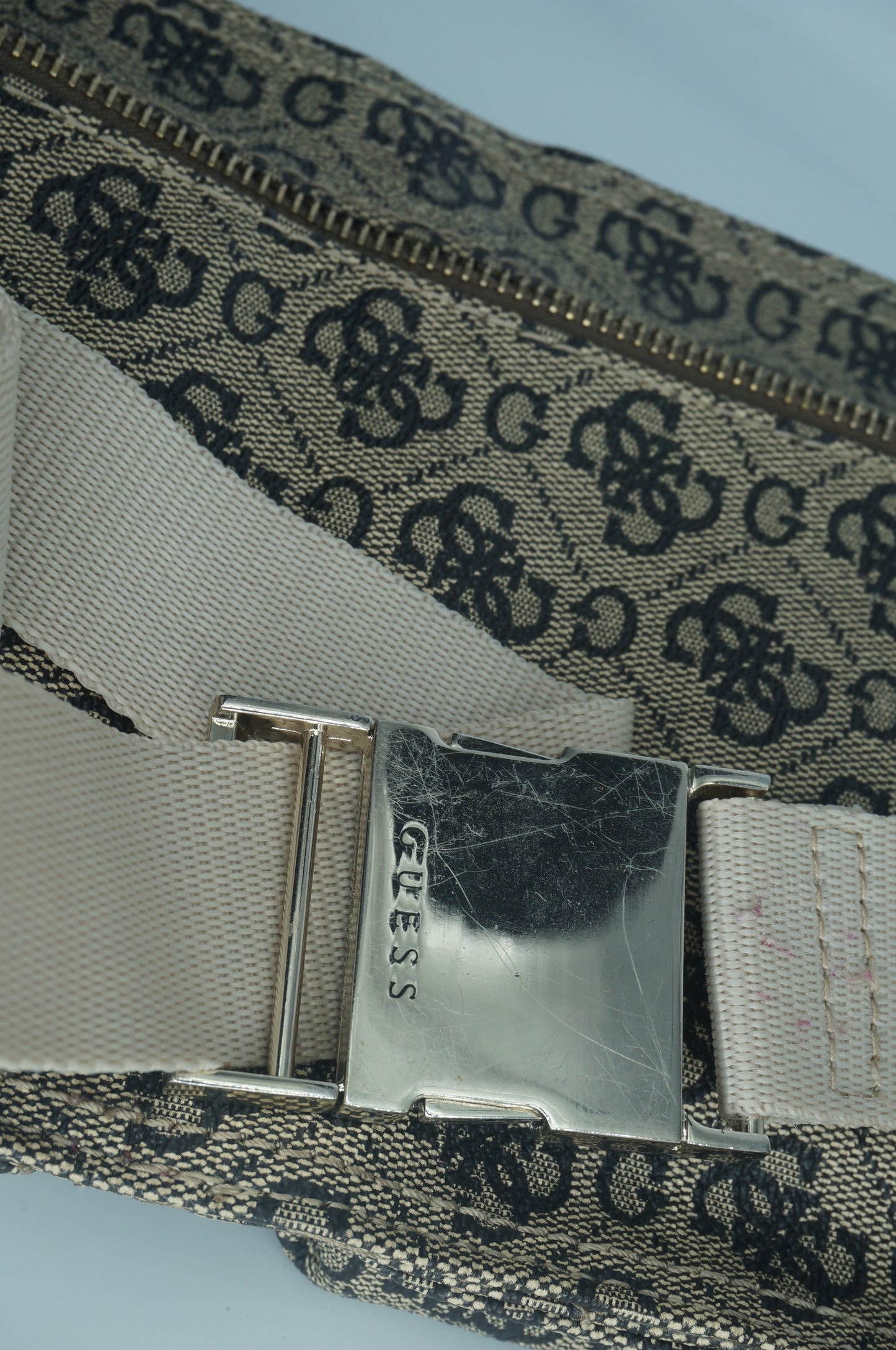 Guess vintage monogram belt bag