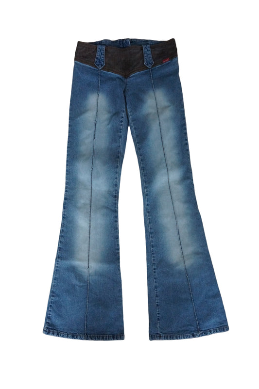 Vintage Low Rise Flare Jeans - Size 3