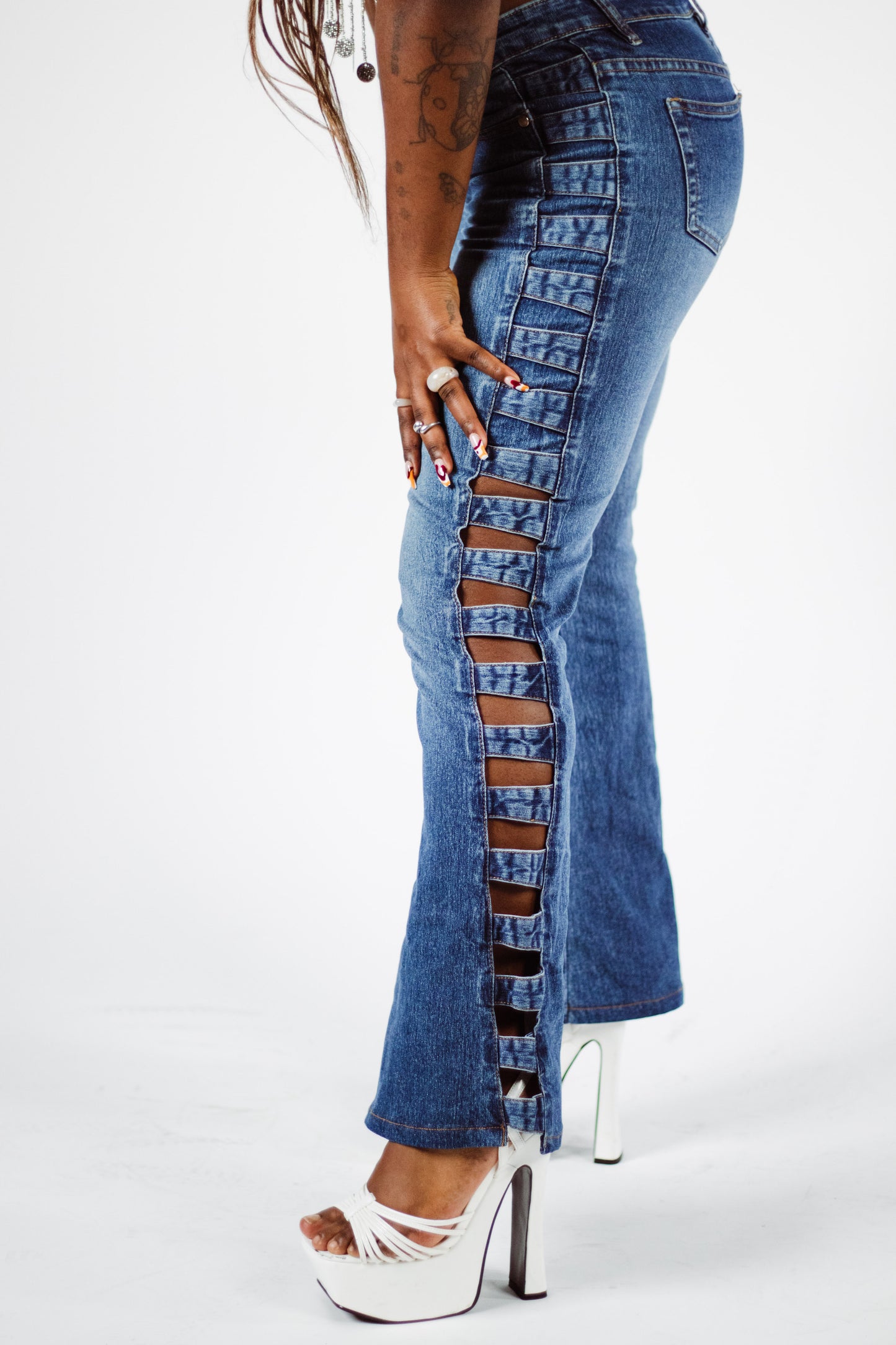 Cut-Out Side Flared Jeans